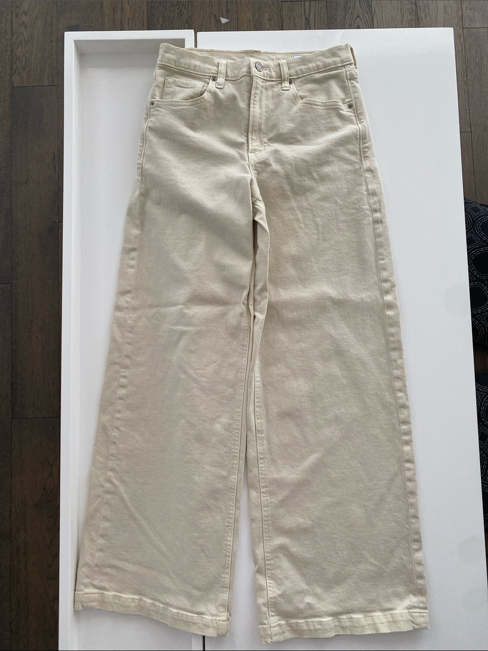 GAP High Rise Wide-Leg Strive Jeans in Natural Cream Size 28 | 6 - Picture 1 of 10